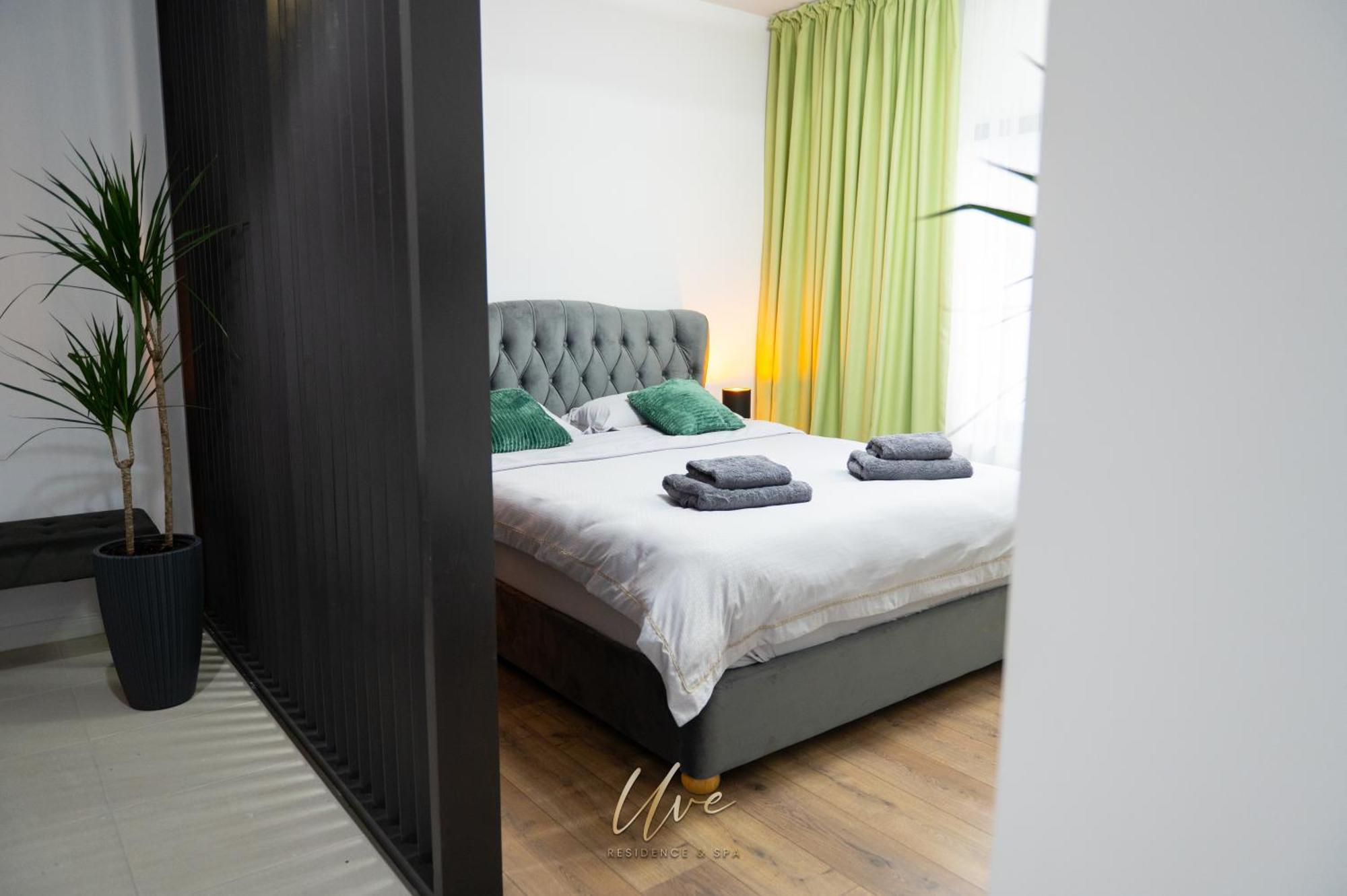 Uve Residence & Spa เปียตราเนียมซ์ ภายนอก รูปภาพ
