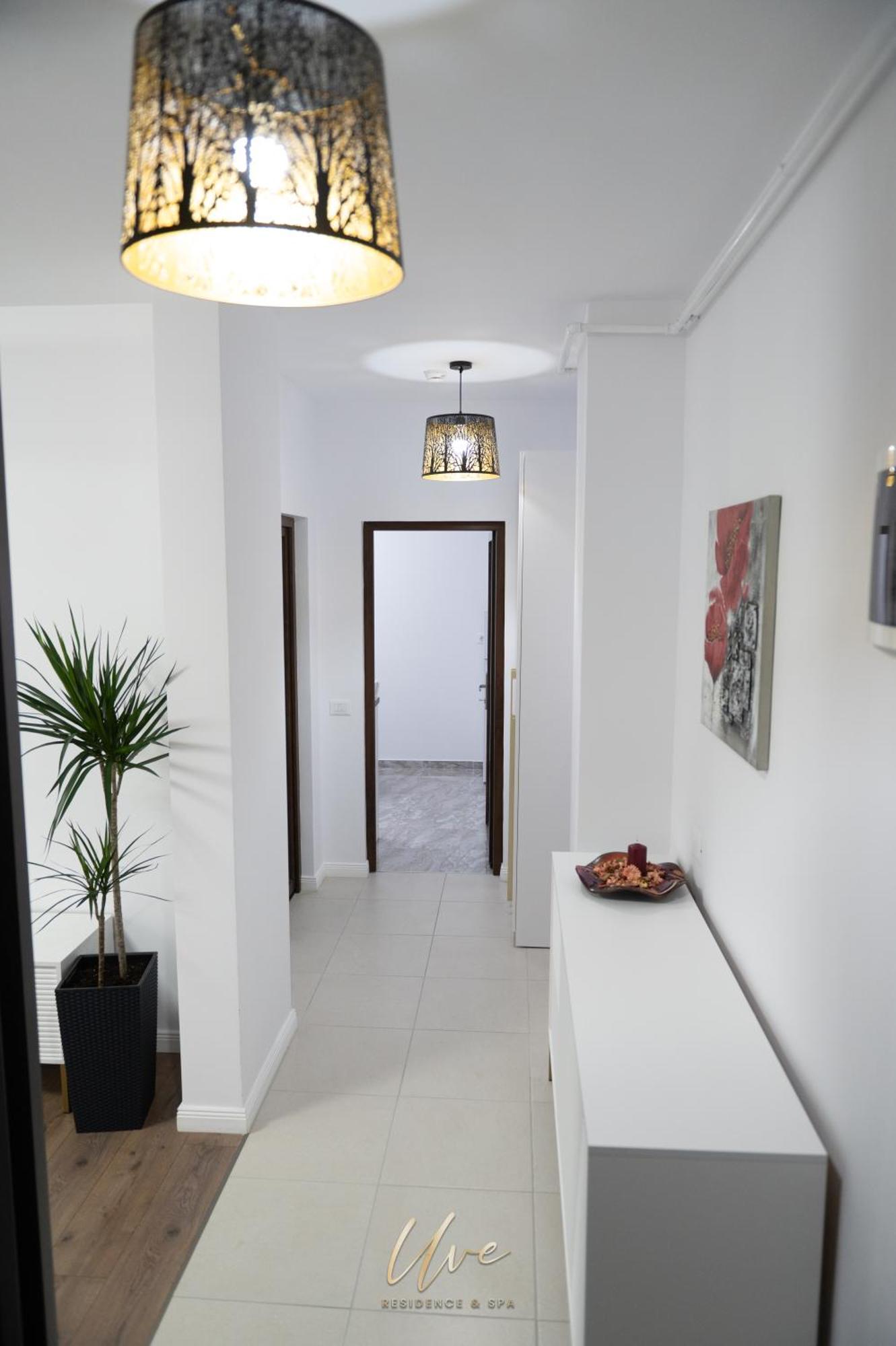 Uve Residence & Spa เปียตราเนียมซ์ ภายนอก รูปภาพ