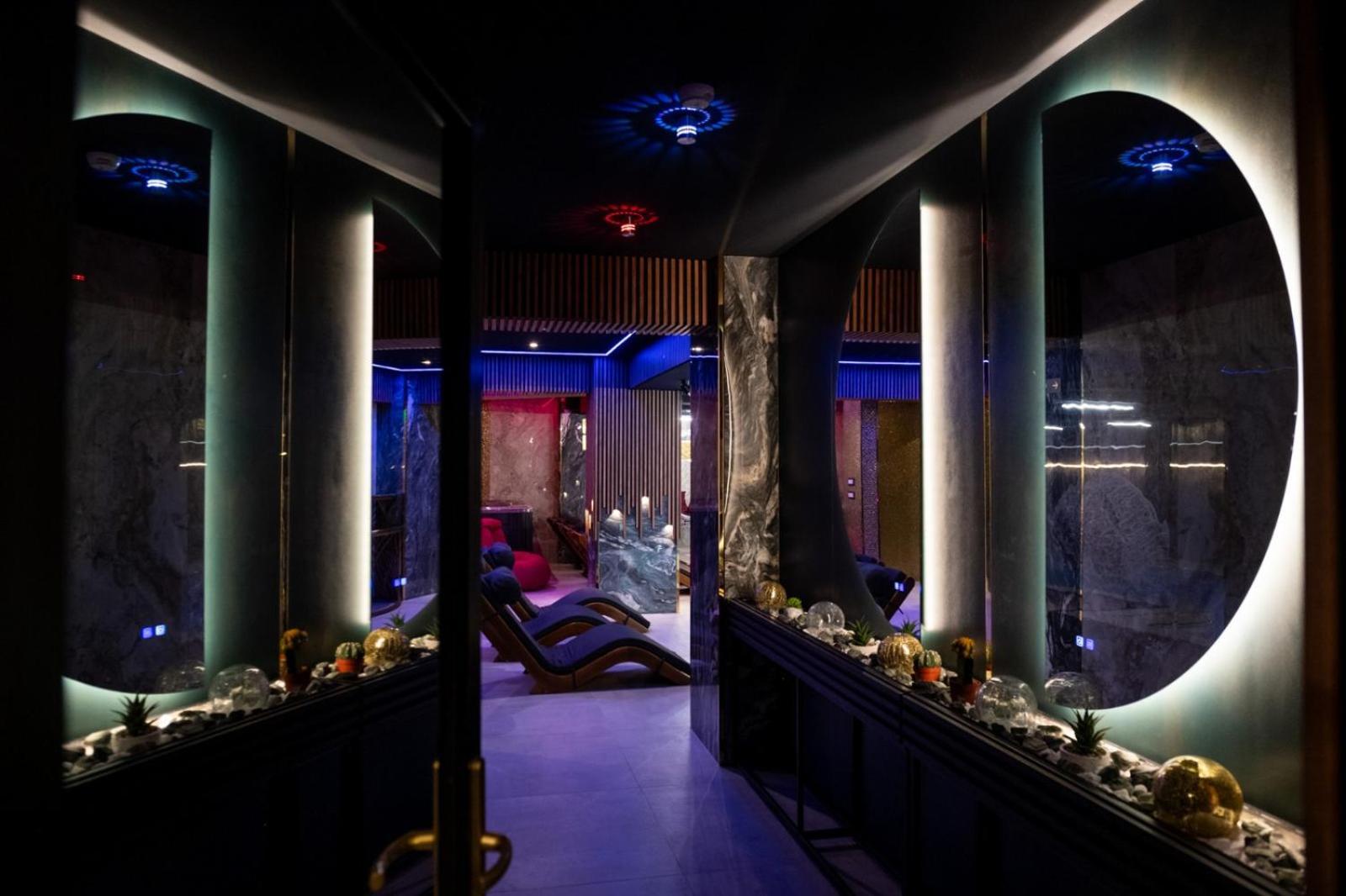 Uve Residence & Spa เปียตราเนียมซ์ ห้อง รูปภาพ